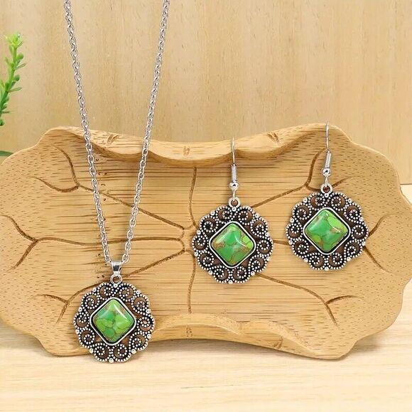 BOHO Style Earring and Necklace Set, Green Stone - Picture 1 of 4